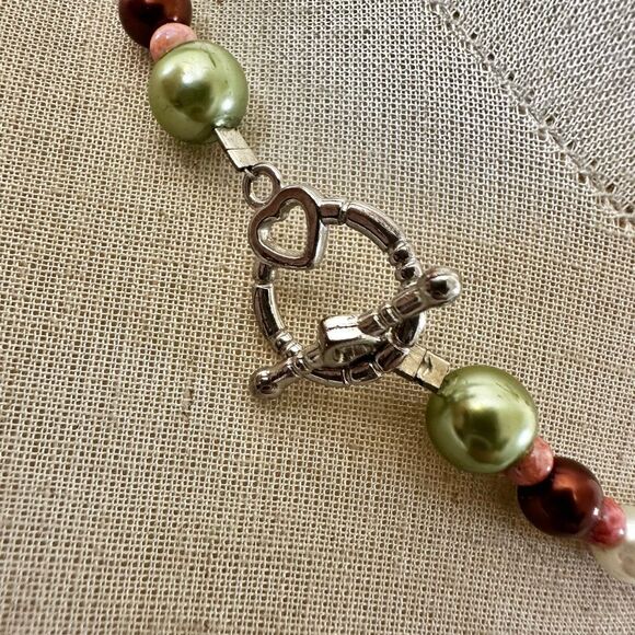 Colorful faux pearl necklace - Picture 4 of 7